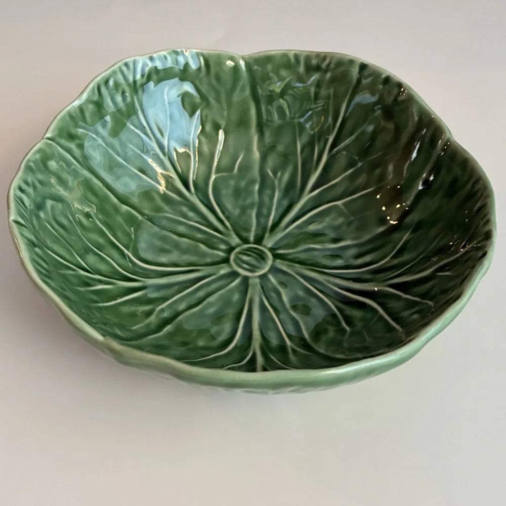 Vintage San Raphael Bordallo Pinheiro Green Cabbage Salad Accent Bowl 6.5” EUC